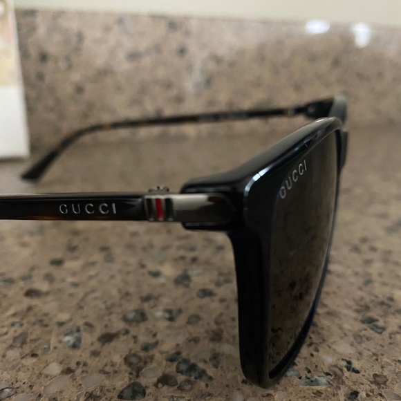 Gucci Sunglasses - Picture 1 of 7